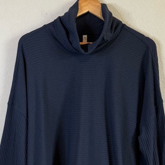 Free People Movement Ribbed Turtleneck Can't Handle This Dark Navy Blue Size LG - Picture 4 of 15